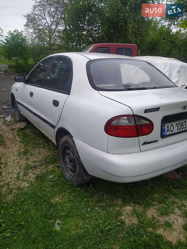 Седан Daewoo Sens 2002 в Хусте