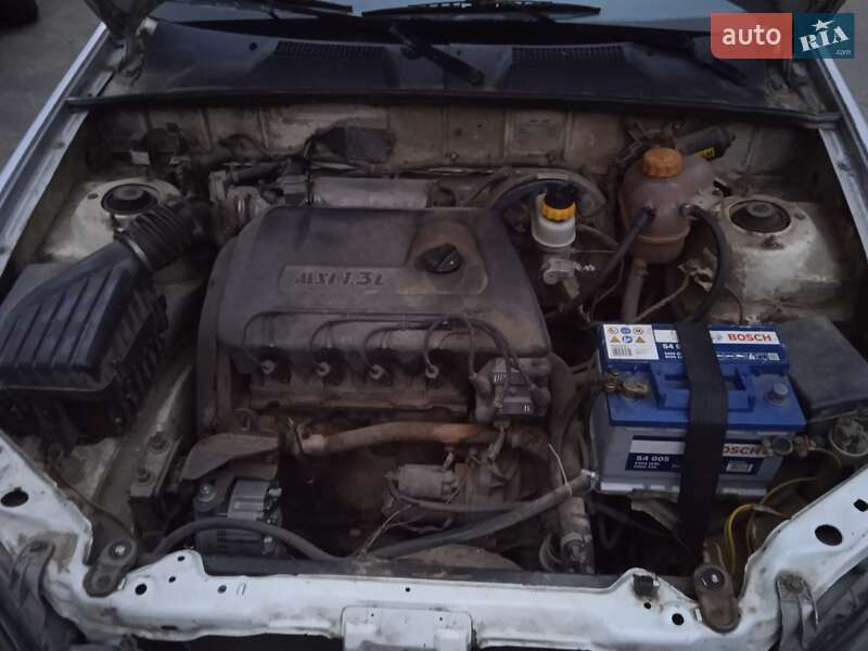 Седан Daewoo Sens 2006 в Бориславі