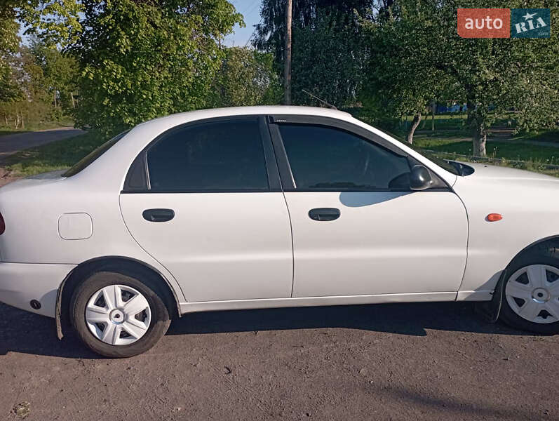 Седан Daewoo Sens 2005 в Гадяче
