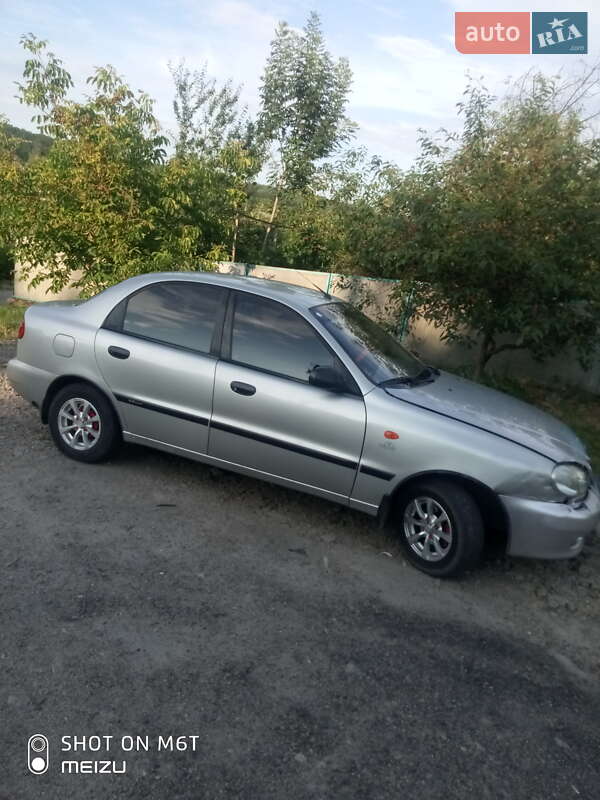 Седан Daewoo Sens 2003 в Богуславе