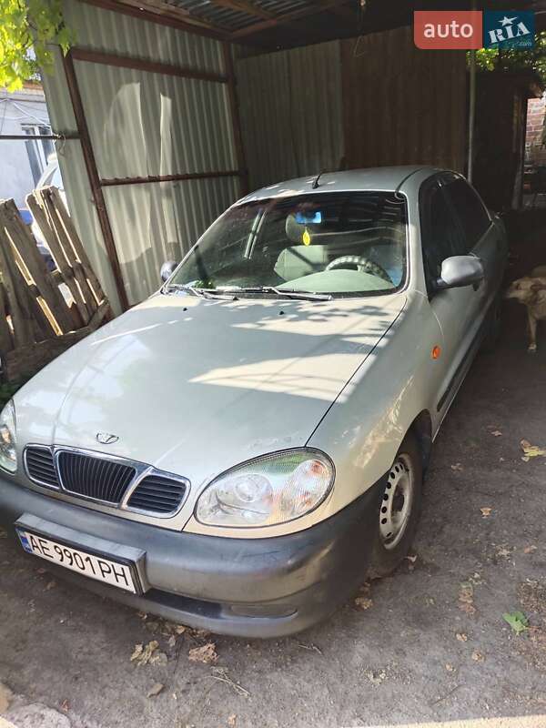 Седан Daewoo Sens 2004 в Днепре