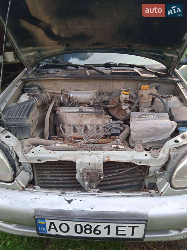 Седан Daewoo Sens 2004 в Дунаївцях