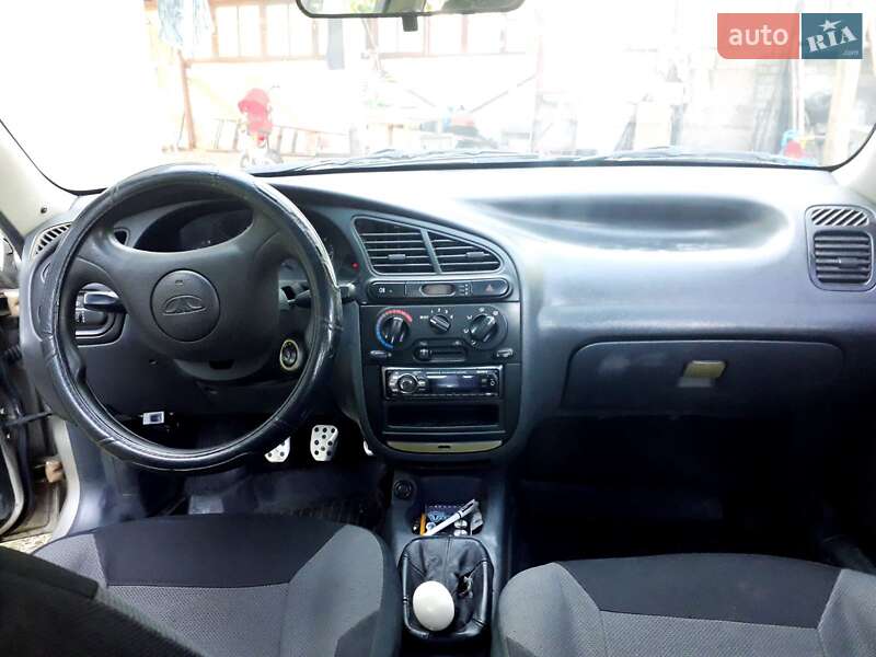 Седан Daewoo Sens 2004 в Дніпрі
