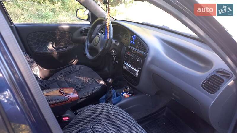 Седан Daewoo Sens 2004 в Балаклее