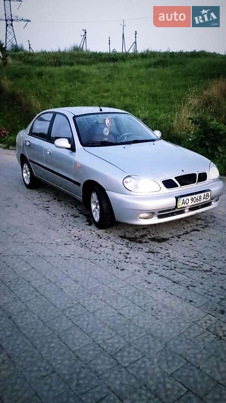 Седан Daewoo Sens 2005 в Самборе