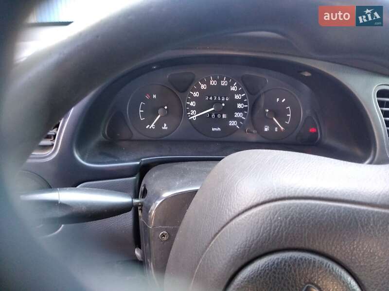 Седан Daewoo Sens 2004 в Радехові