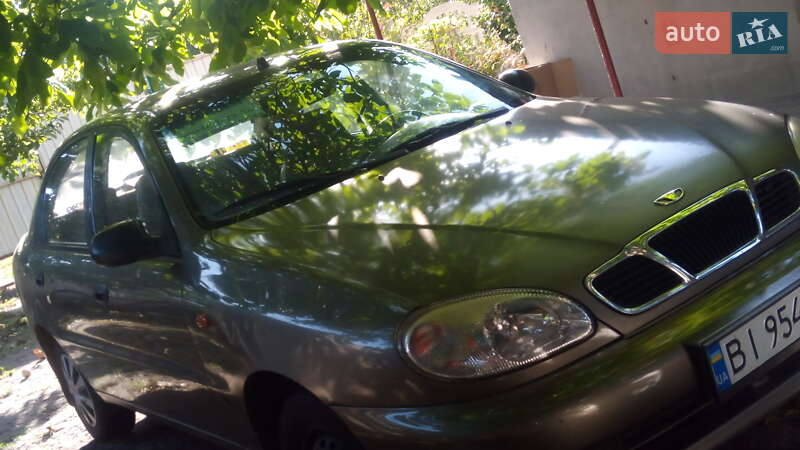 Седан Daewoo Sens 2003 в Чутове