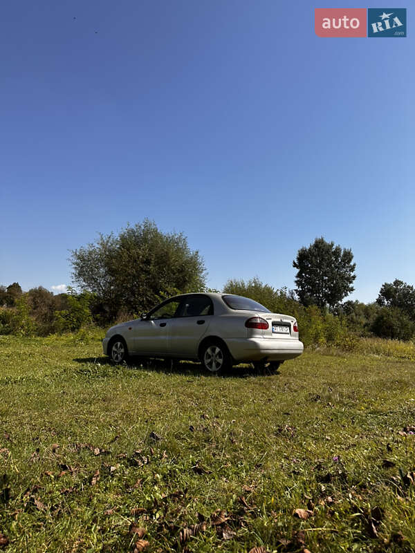 Седан Daewoo Sens 2006 в Снятині