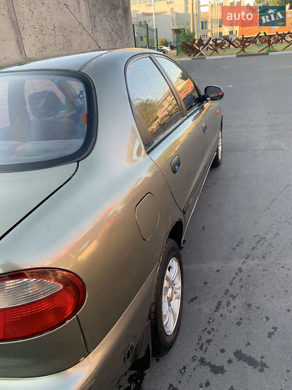 Седан Daewoo Sens 2004 в Киеве