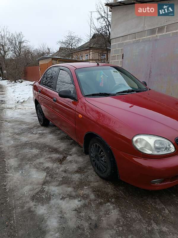 Седан Daewoo Sens 2006 в Смеле