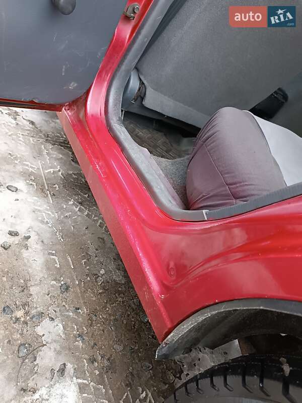 Седан Daewoo Sens 2006 в Смеле