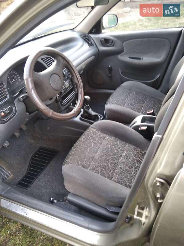 Седан Daewoo Sens 2004 в Бродах