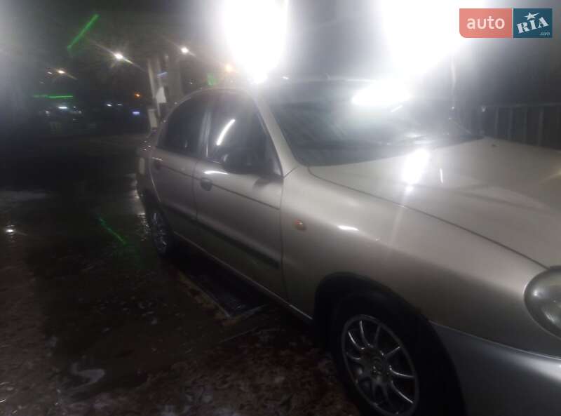 Седан Daewoo Sens 2004 в Івано-Франківську