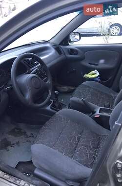 Седан Daewoo Sens 2003 в Львове