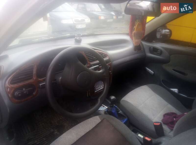 Седан Daewoo Sens 2004 в Ивано-Франковске