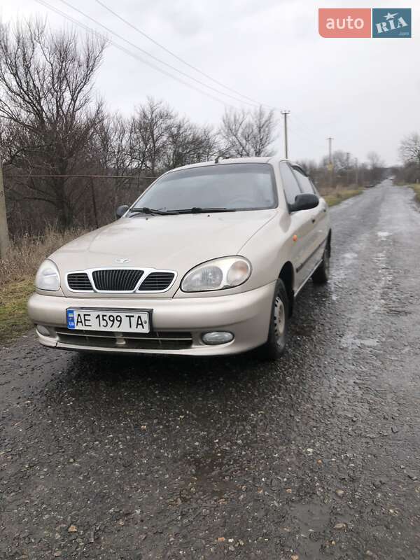 Седан Daewoo Sens 2004 в Дніпрі