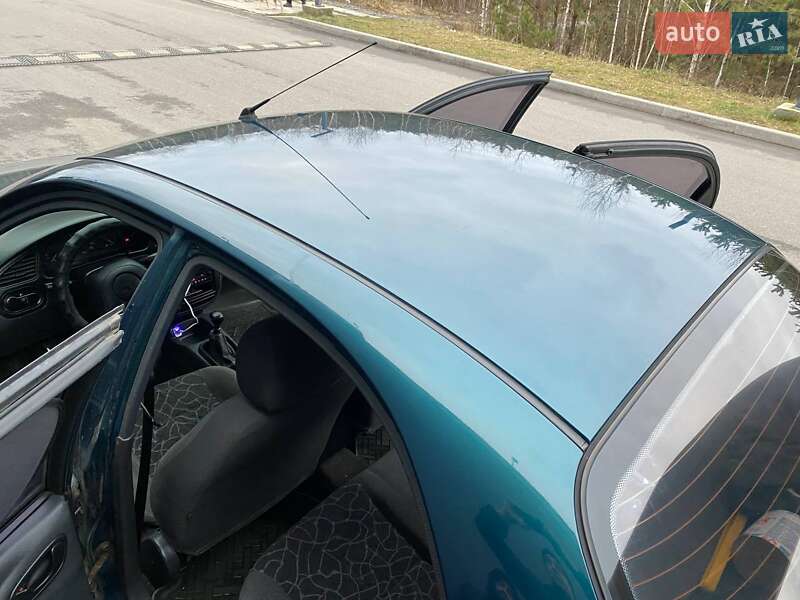 Седан Daewoo Sens 2003 в Киеве