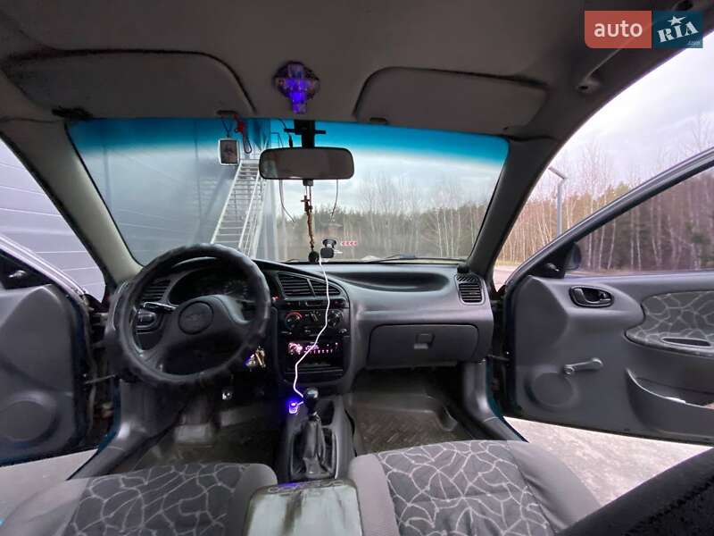 Седан Daewoo Sens 2003 в Киеве