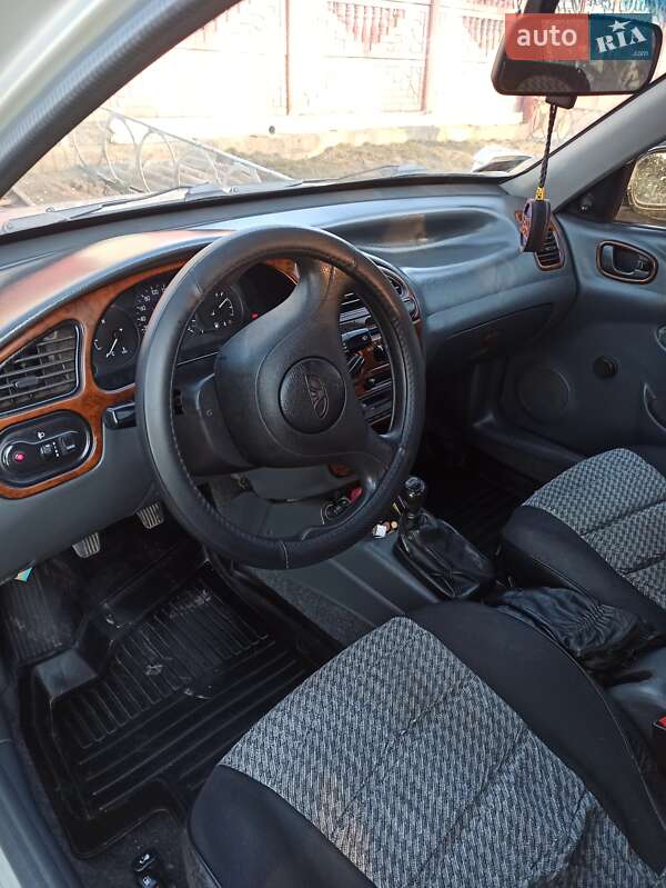 Седан Daewoo Sens 2003 в Лозовой