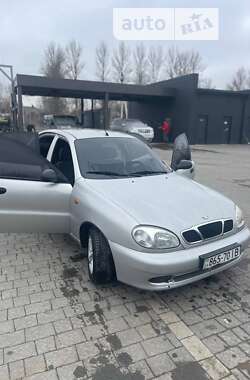 Седан Daewoo Sens 2003 в Надворной