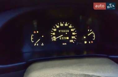 Седан Daewoo Sens 2003 в Дніпрі