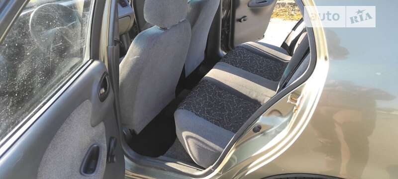 Седан Daewoo Sens 2004 в Хмельницком