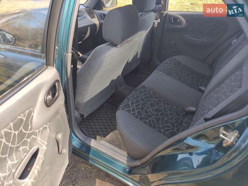 Седан Daewoo Sens 2003 в Кременце
