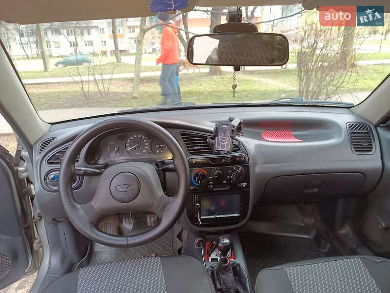 Седан Daewoo Sens 2004 в Тлумаче