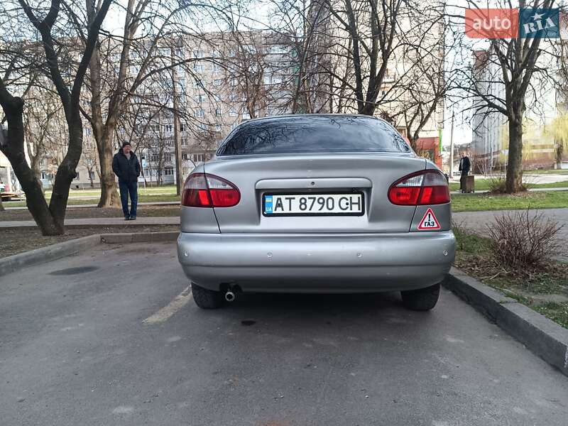 Седан Daewoo Sens 2004 в Тлумаче