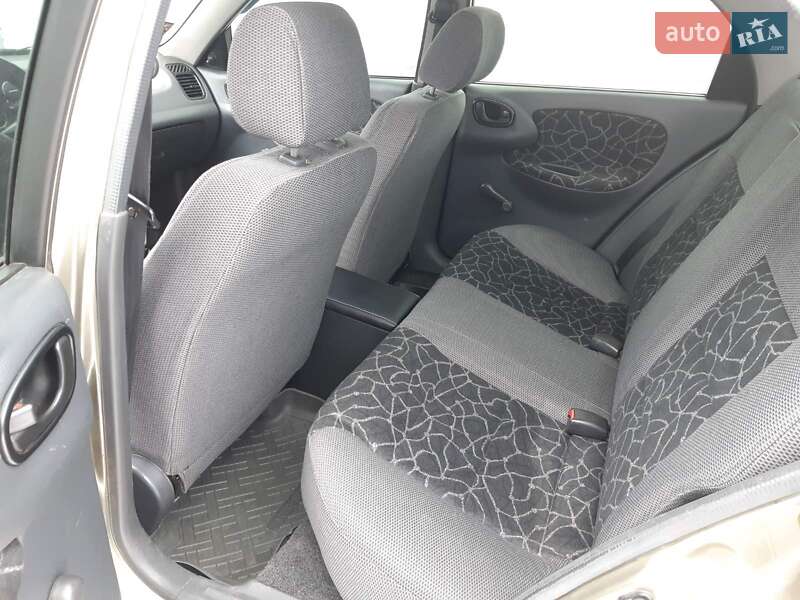 Седан Daewoo Sens 2003 в Каменке-Бугской