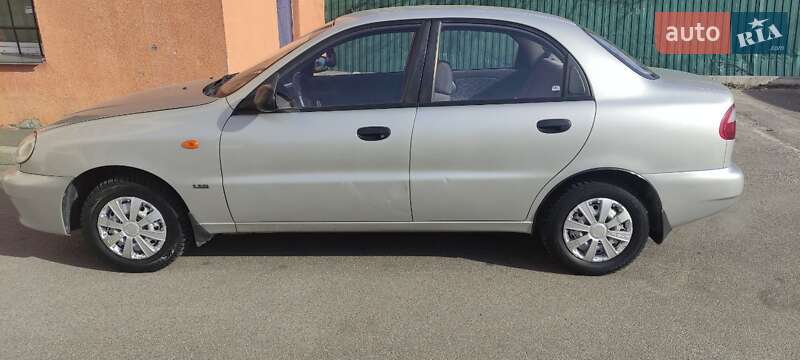 Седан Daewoo Sens 2003 в Вишневом