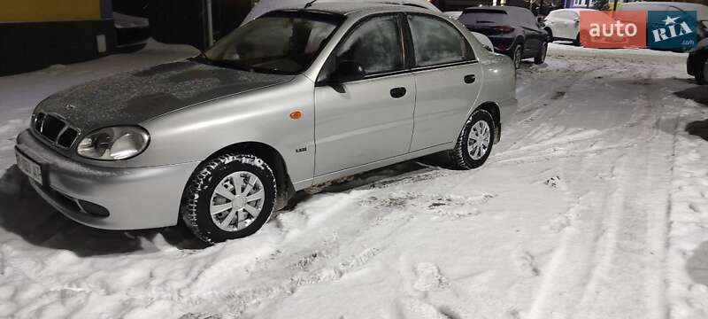 Седан Daewoo Sens 2003 в Вишневом
