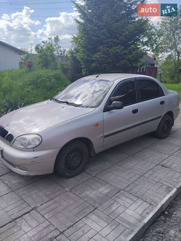 Седан Daewoo Sens 2003 в Стрые
