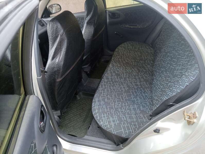 Седан Daewoo Sens 2004 в Ивано-Франковске