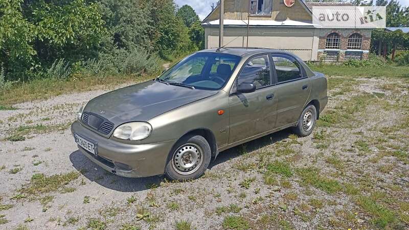 Седан Daewoo Sens 2003 в Корце