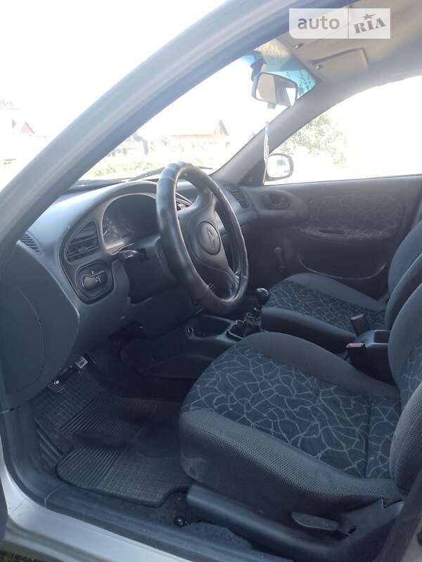 Седан Daewoo Sens 2003 в Березному