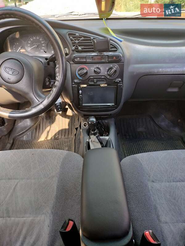 Седан Daewoo Sens 2004 в Львове