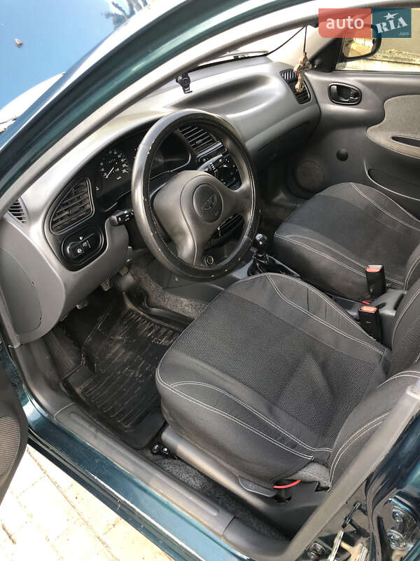 Седан Daewoo Sens 2006 в Марганце