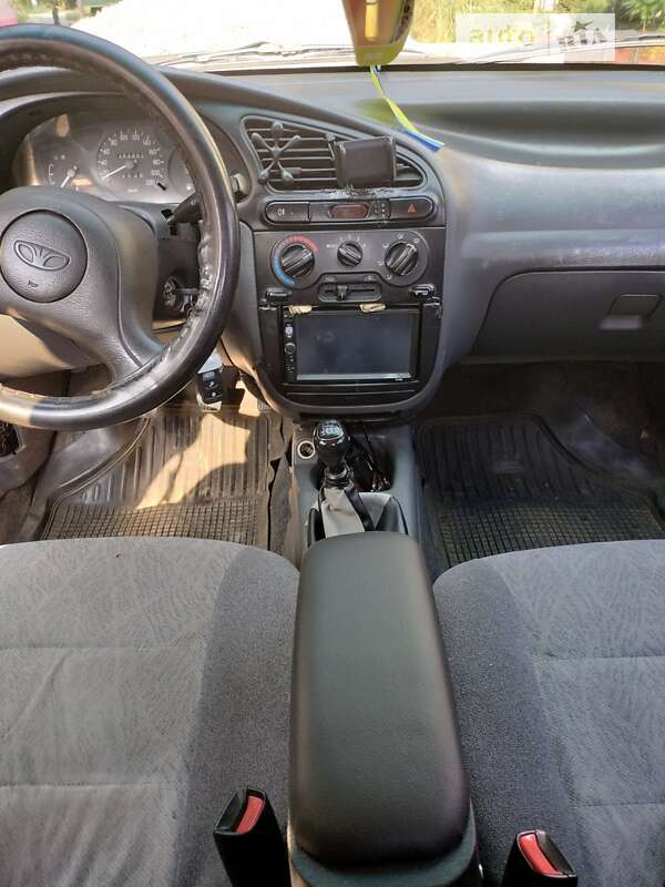 Седан Daewoo Sens 2004 в Львове