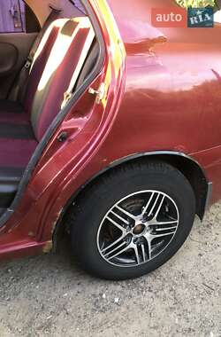 Седан Daewoo Sens 2005 в Диканьці