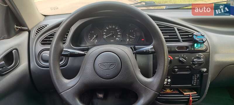 Седан Daewoo Sens 2004 в Кременчуці