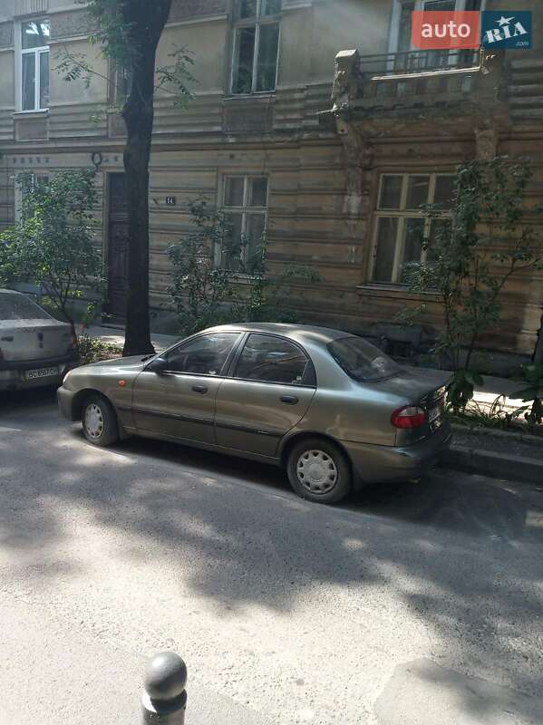 Седан Daewoo Sens 2004 в Львове
