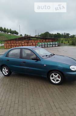 Седан Daewoo Sens 2004 в Почаеве