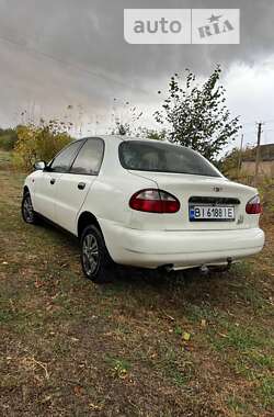 Седан Daewoo Sens 2003 в Миргороде