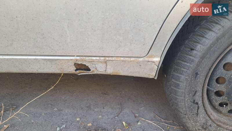 Седан Daewoo Sens 2004 в Дніпрі