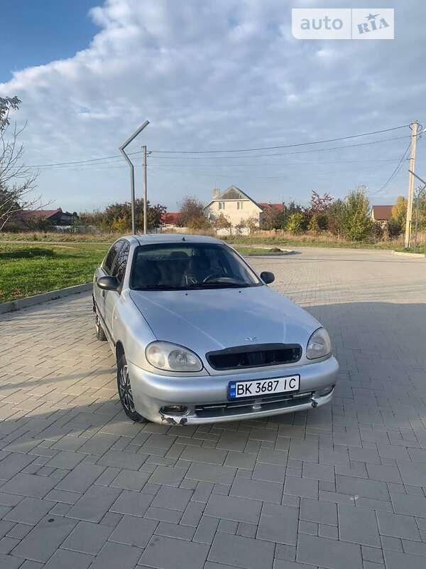 Седан Daewoo Sens 2003 в Здолбуніві