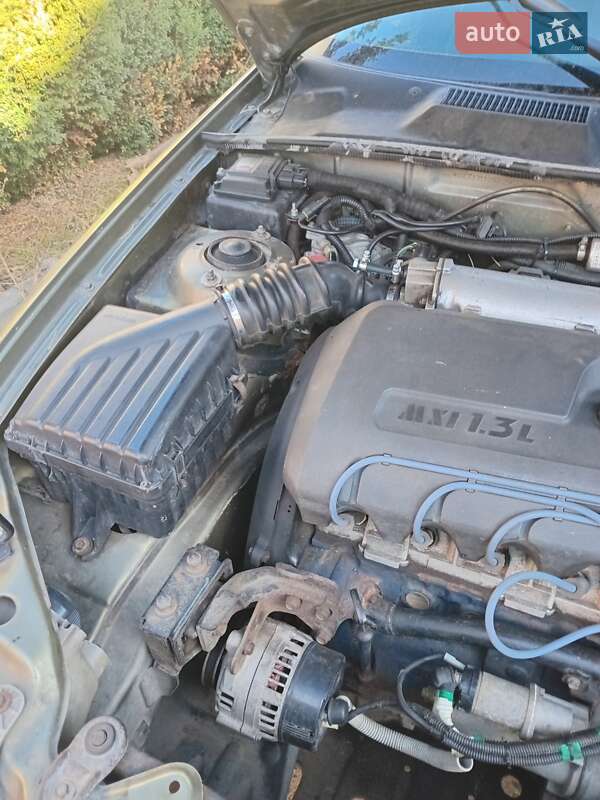 Седан Daewoo Sens 2005 в Буче