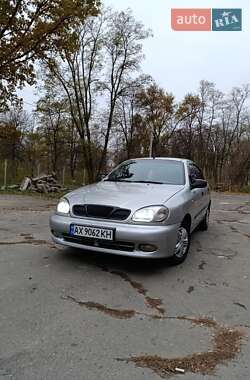 Седан Daewoo Sens 2004 в Ватутино