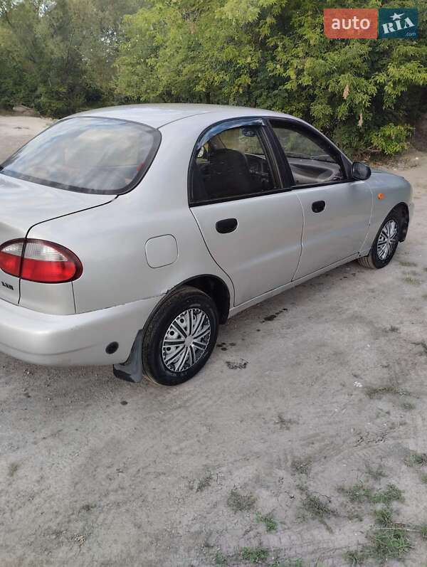 Седан Daewoo Sens 2006 в Гнівані