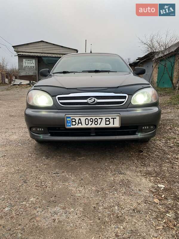Седан Daewoo Sens 2011 в 